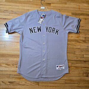 NWT Vintage Majestic Genuine Merch Gray New York Yankees Baseball Jersey